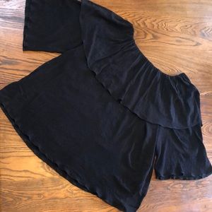 LIKE NEW Black Top with Bell 3/4 sleeves Size XL